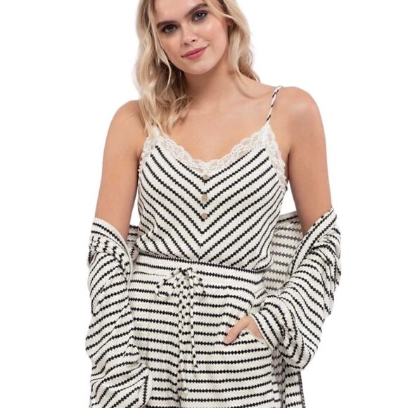 Striped Cream Shorts    - Picture 3 of 5